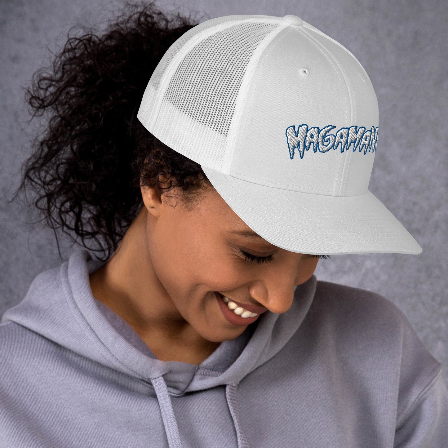 Magamania Retro Trucker Cap w/white